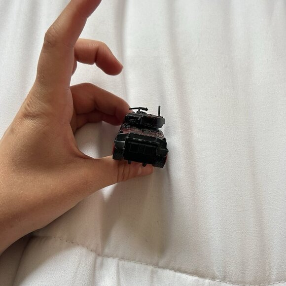 1995 Hasbro Inc Saban Red Black Camo Tank Wheels Vintage 90s - Picture 3 of 6